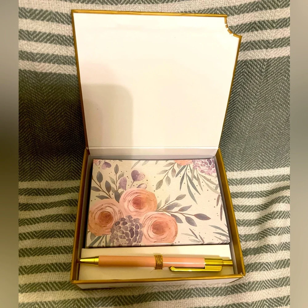 New‎ Laura Ashley Elegant Deluxe Note Card Set